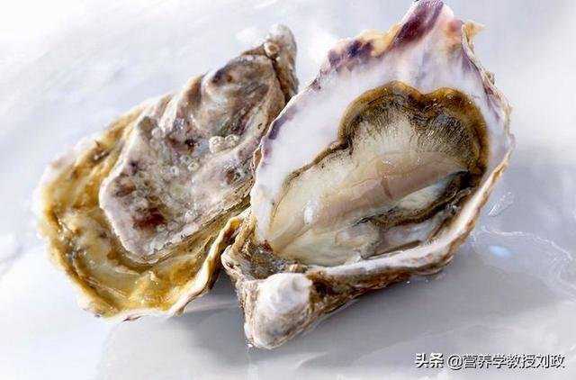 牡蛎的营养特丰富，为海产品之佼佼者，男女老幼皆宜，有道理吗